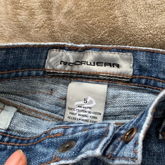 Vintage pair of Rocawear denim shorts - Picture 4 of 6
